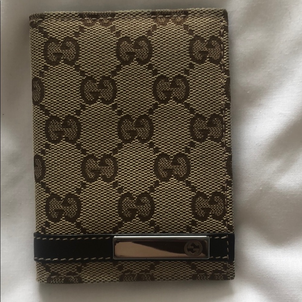 Gucci card wallet